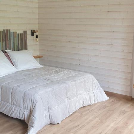 Bed and Breakfast Chez Alexandra Louchats Экстерьер фото