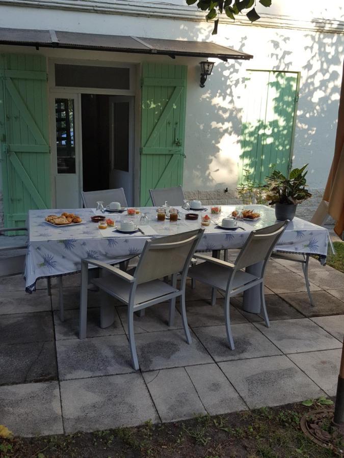 Bed and Breakfast Chez Alexandra Louchats Экстерьер фото