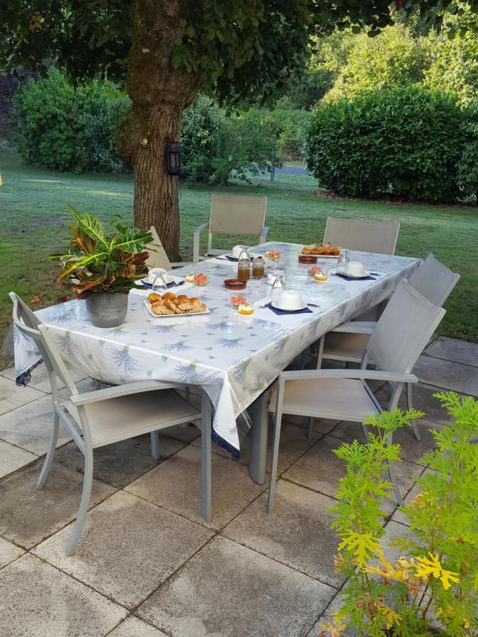 Bed and Breakfast Chez Alexandra Louchats Экстерьер фото