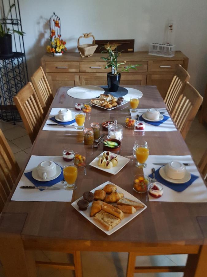 Bed and Breakfast Chez Alexandra Louchats Экстерьер фото